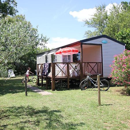 Charmant Camping Familiale 3 Etoiles Vue 360 Plage Piscine A Debordement Empl Xxl Labeaume Exterior foto