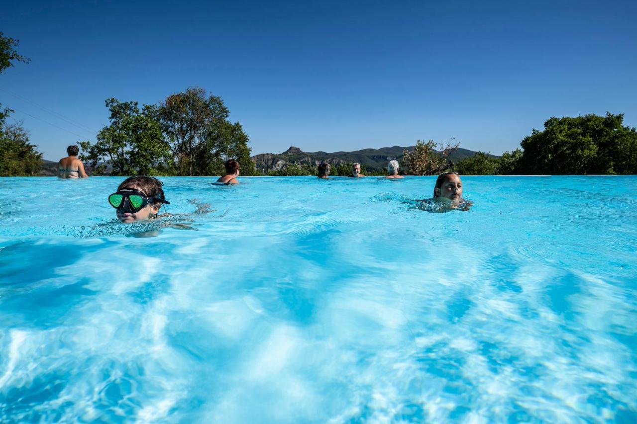 Charmant Camping Familiale 3 Etoiles Vue 360 Plage Piscine A Debordement Empl Xxl Labeaume Exterior foto