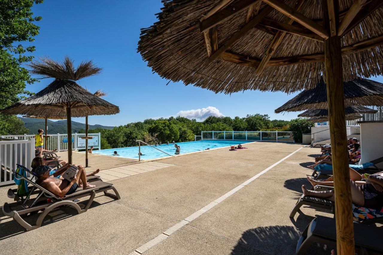 Charmant Camping Familiale 3 Etoiles Vue 360 Plage Piscine A Debordement Empl Xxl Labeaume Exterior foto