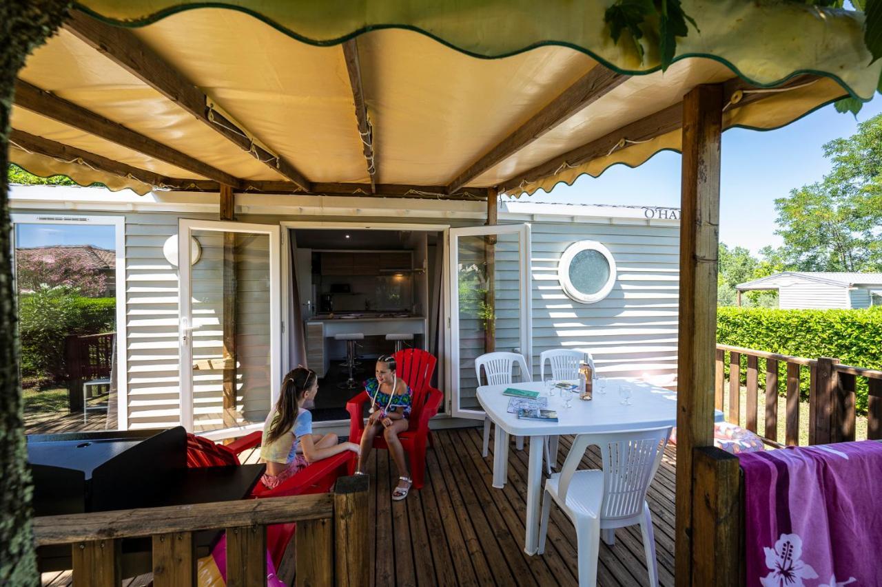Charmant Camping Familiale 3 Etoiles Vue 360 Plage Piscine A Debordement Empl Xxl Labeaume Exterior foto